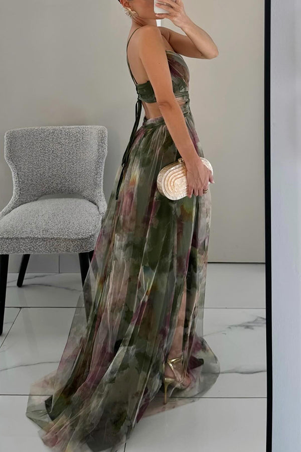 Malou | Robe Maxi Formelle Décolleté V Profond avec Liens au Dos, Taille Ouverte, Dégradé Multicolore Tulle A-ligne