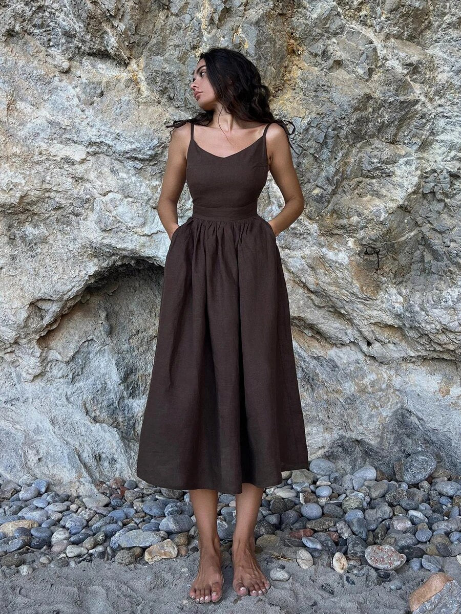 Madleine | Robe Longue d'Été en Lin - Dos Nu à Bretelles Spaghetti
