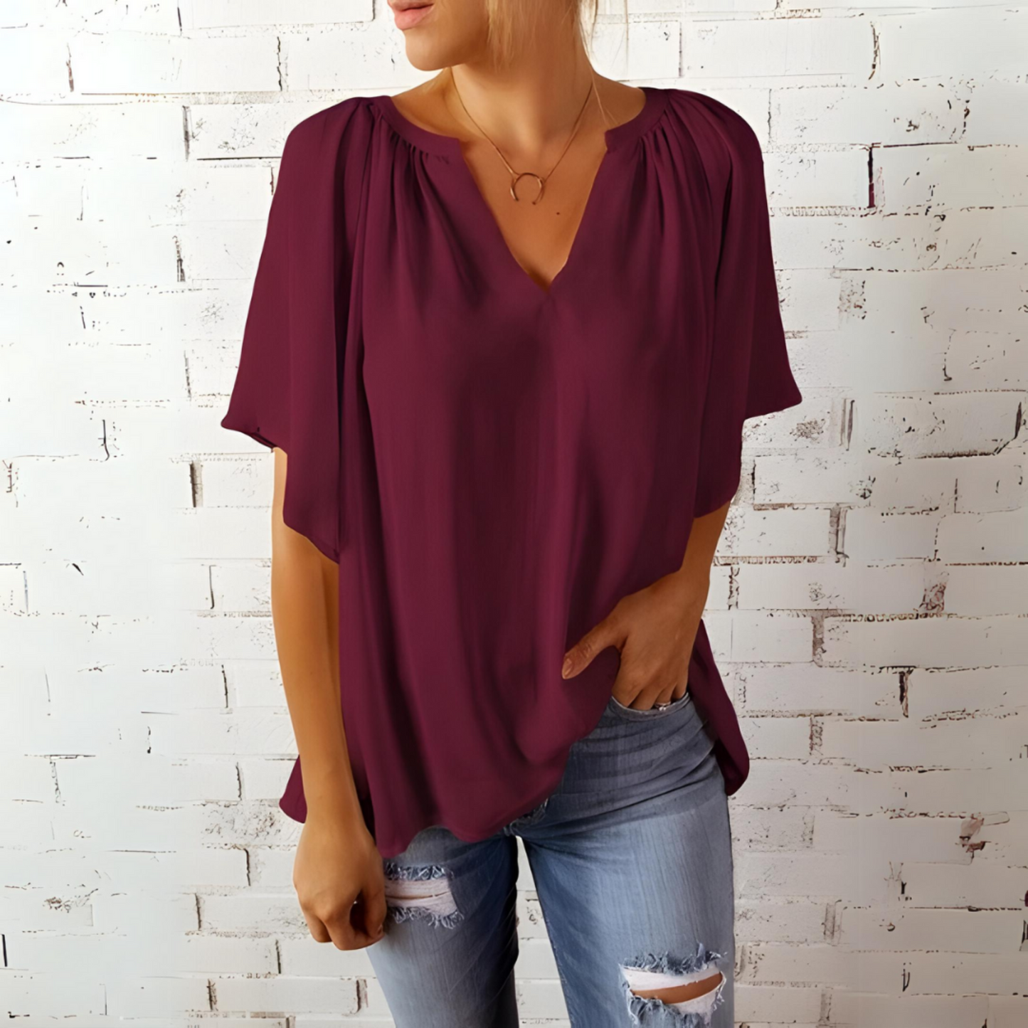 Julienne | Chemise Femme Oversize Col V Fluide en Chiffon – Style Décontracté et Élégant