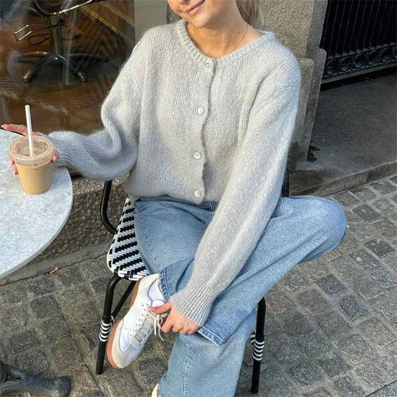 Yasmina | Cardigan Femme Doux et Élégant, Maille Confortable Boutonnée pour l’Hiver