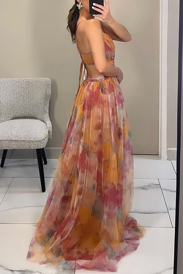 Malou | Robe Maxi Formelle Décolleté V Profond avec Liens au Dos, Taille Ouverte, Dégradé Multicolore Tulle A-ligne