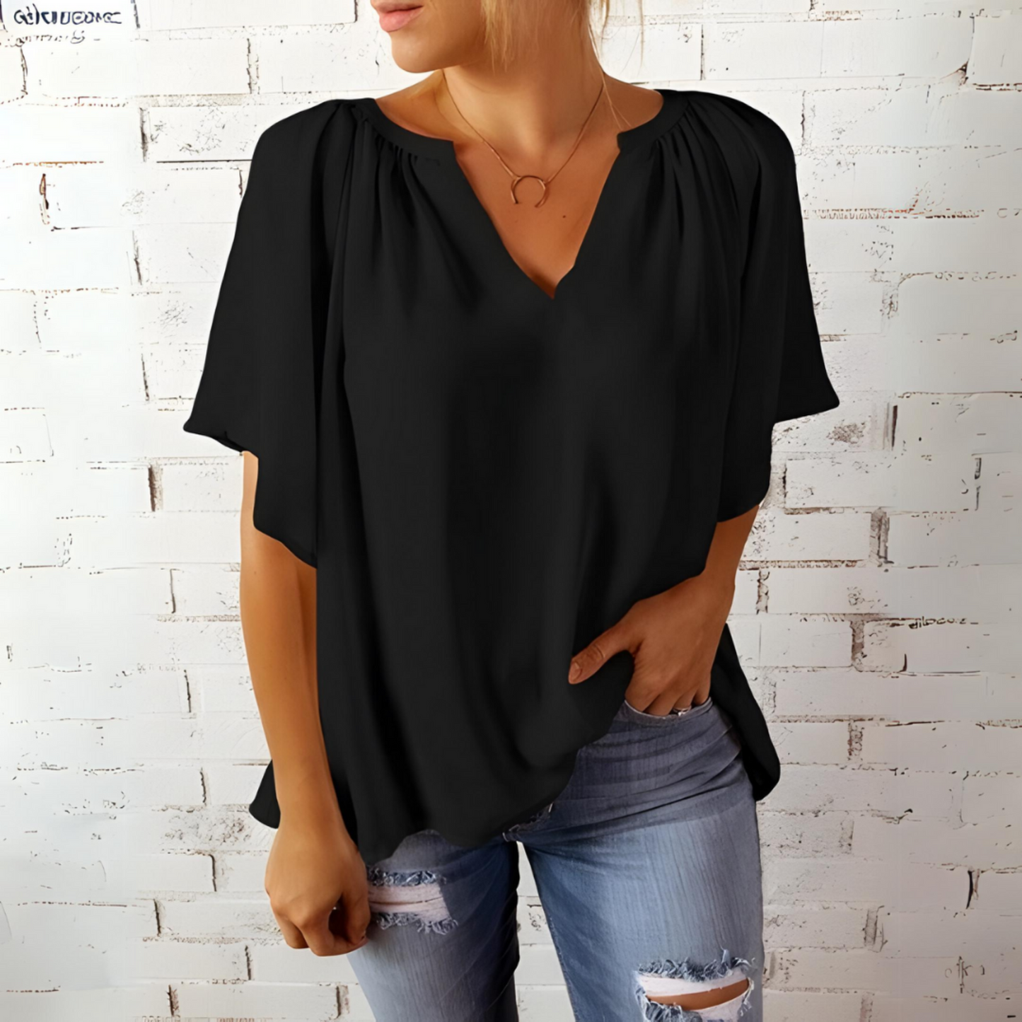 Julienne | Chemise Femme Oversize Col V Fluide en Chiffon – Style Décontracté et Élégant