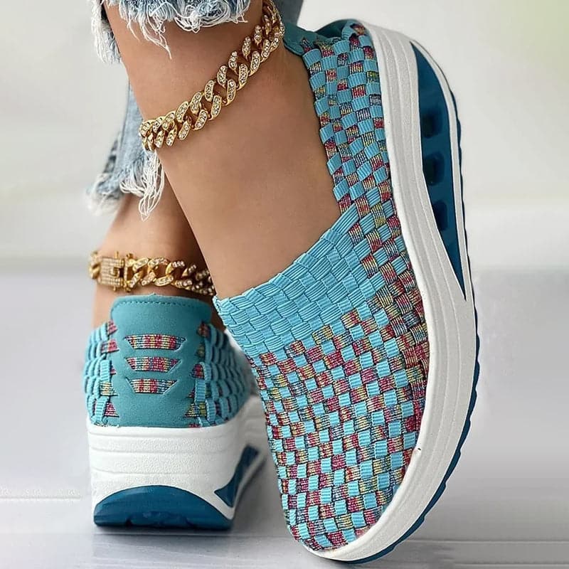 Thaïs | Baskets Orthopédiques Femme à Enfilage Facile avec Semelle Plateforme Inclinée et Tissu Tressé Multicolore