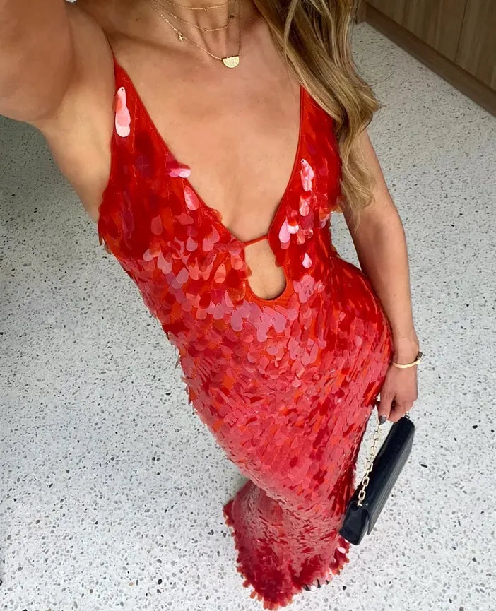 Maëva | Robe Maxi Formelle Rouge à Bretelles Spaghetti, Décolleté Profond, Style Sirène Paillettes