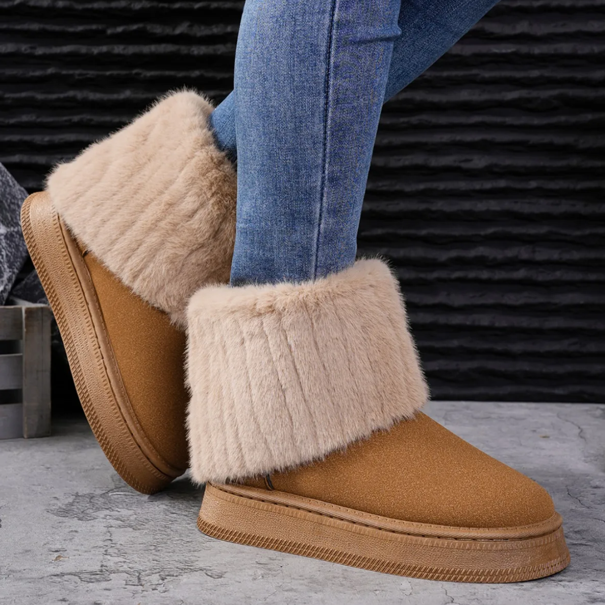 Quelin | Bottines hiver femme en couleur unie, semelle épaisse, détails en fourrure et confort premium