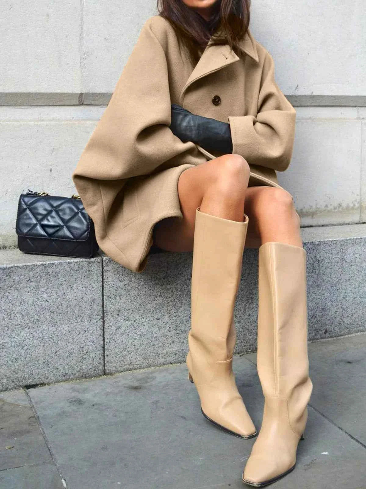 Célia | Manteau Femme Oversize Col Revers Fermeture Boutons Asymétrique Hiver