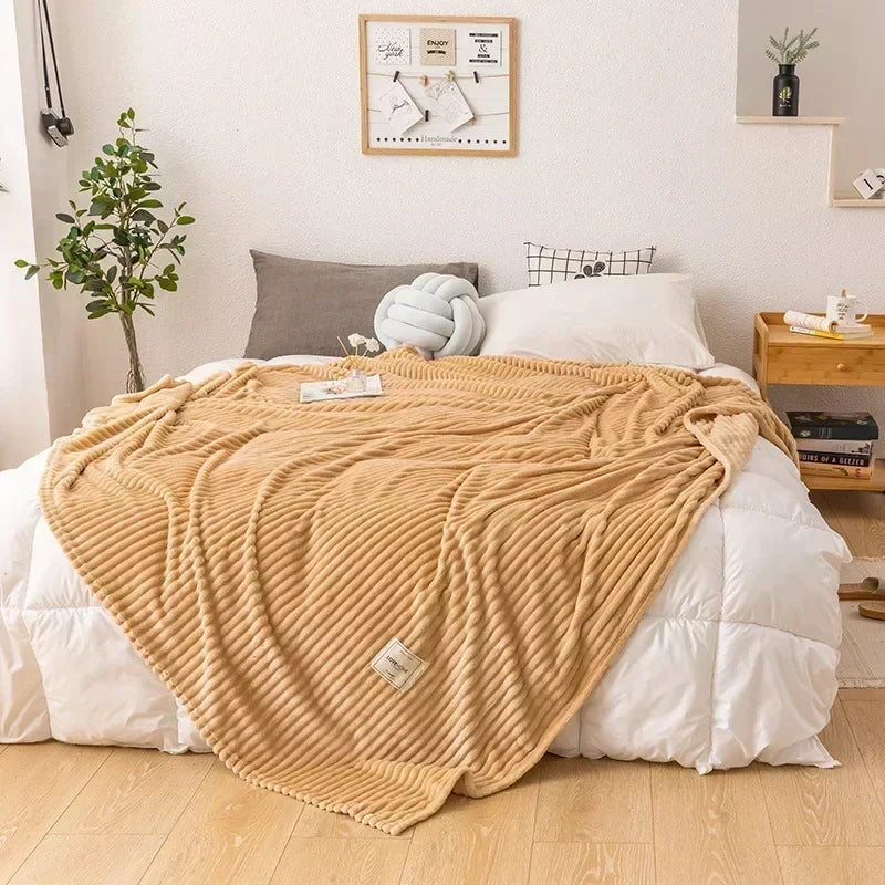FlanellWärme™ | Kuschelige Flanelldecke für kalte Nächte und gemütliche Stunden