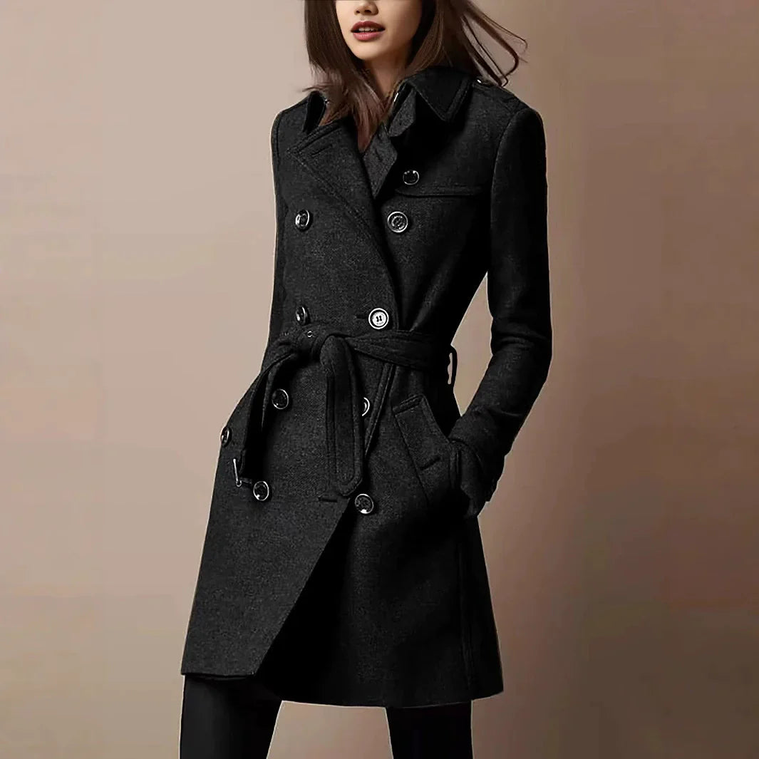 Denise | Manteau Femme Mi-Long Cintré en Texture Laine, Double-Boutonnage avec Ceinture et Col à Revers