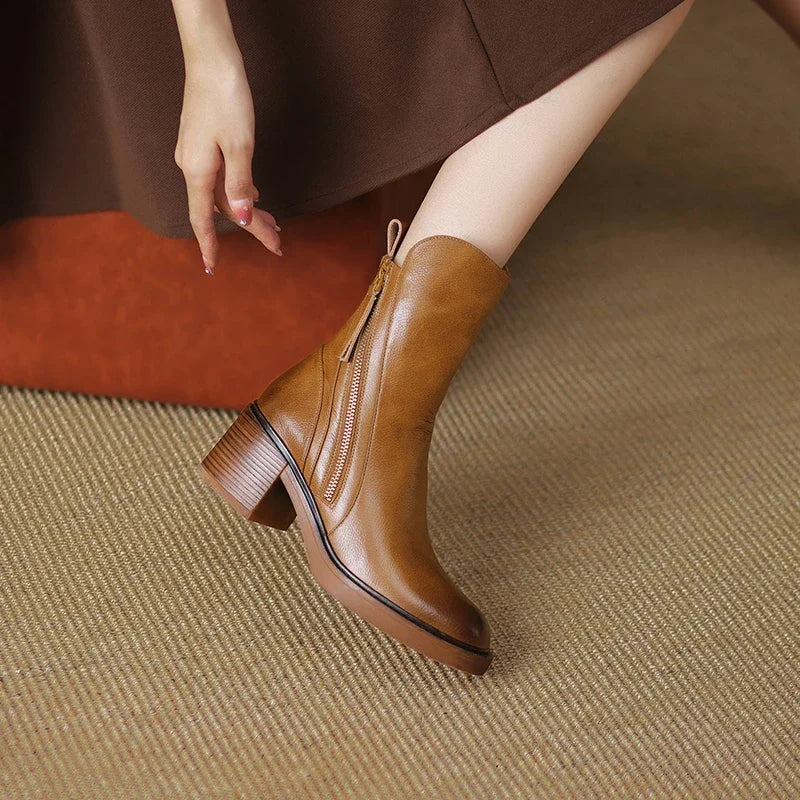Clémentine | Bottines en Cuir Premium à Talon Bloc avec Fermeture Zippée Asymétrique