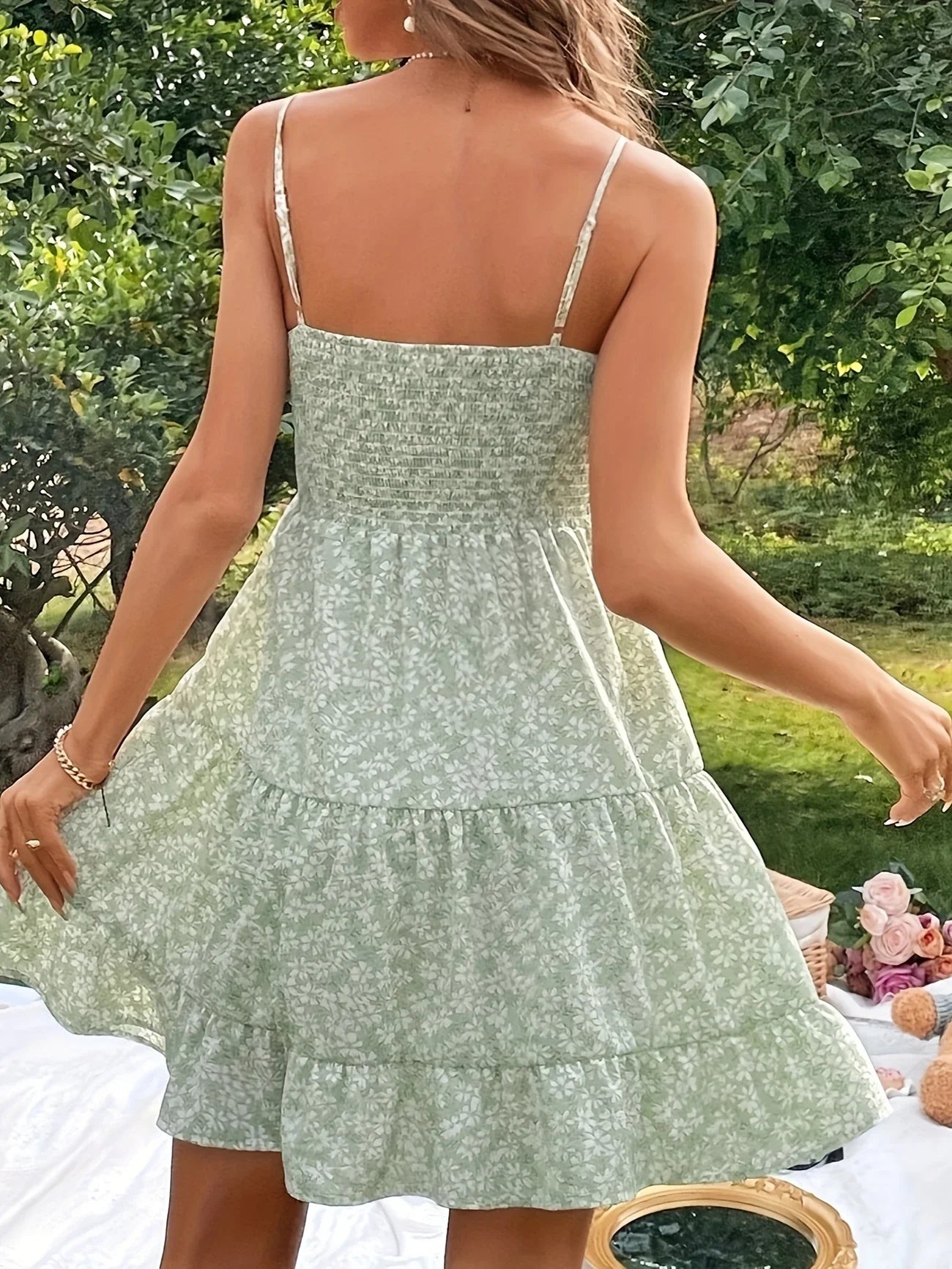 Océline | Robe Mini à Bretelles Spaghetti, Décolleté Carré et Taille Cintrée pour Femme – Robe Estivale Élégante et Confortable