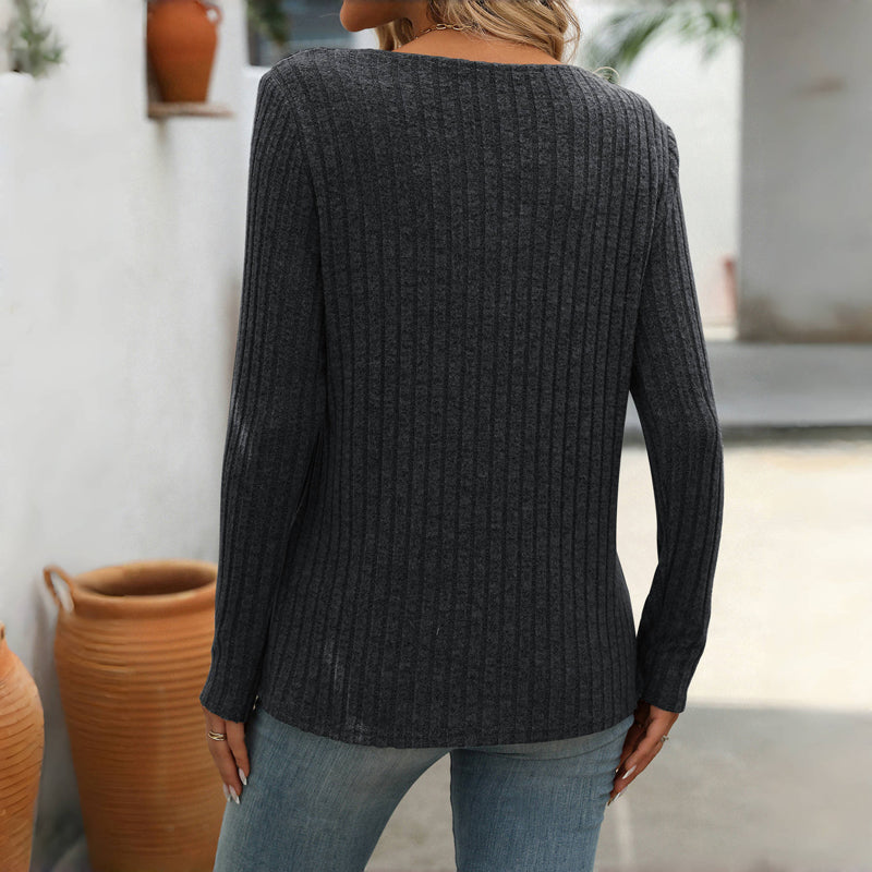 Eulalise | Pull élégant uni à col en V avec détails boutonnés pour femme
