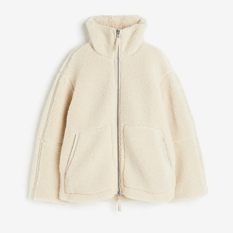 Corisande-Marie | Veste oversize femme en peluche teddy avec fermeture éclair et col montant