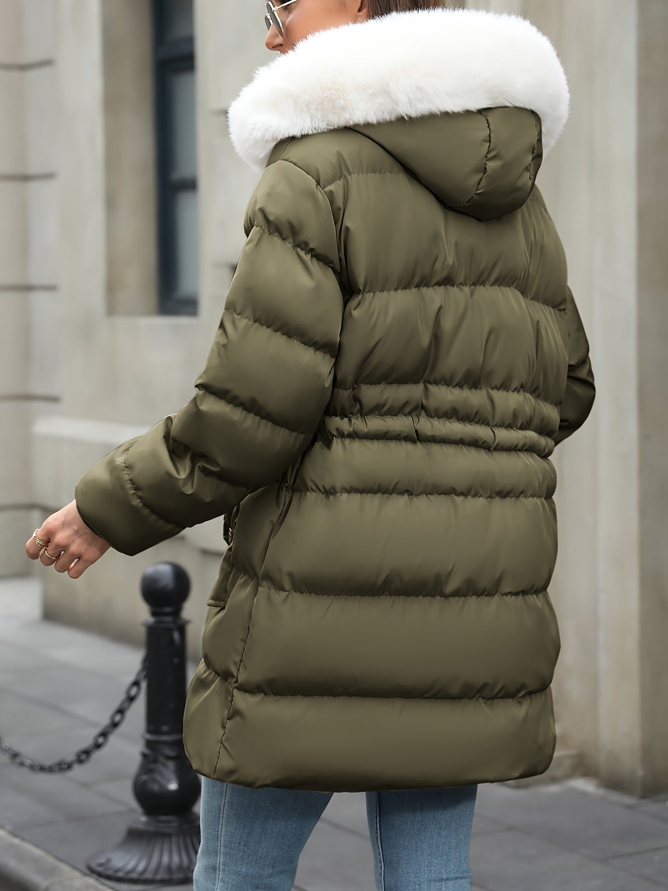 Gislaine | Doudoune Femme Zippée avec Capuche en Fourrure | Veste Hiver Chaude Matelassée