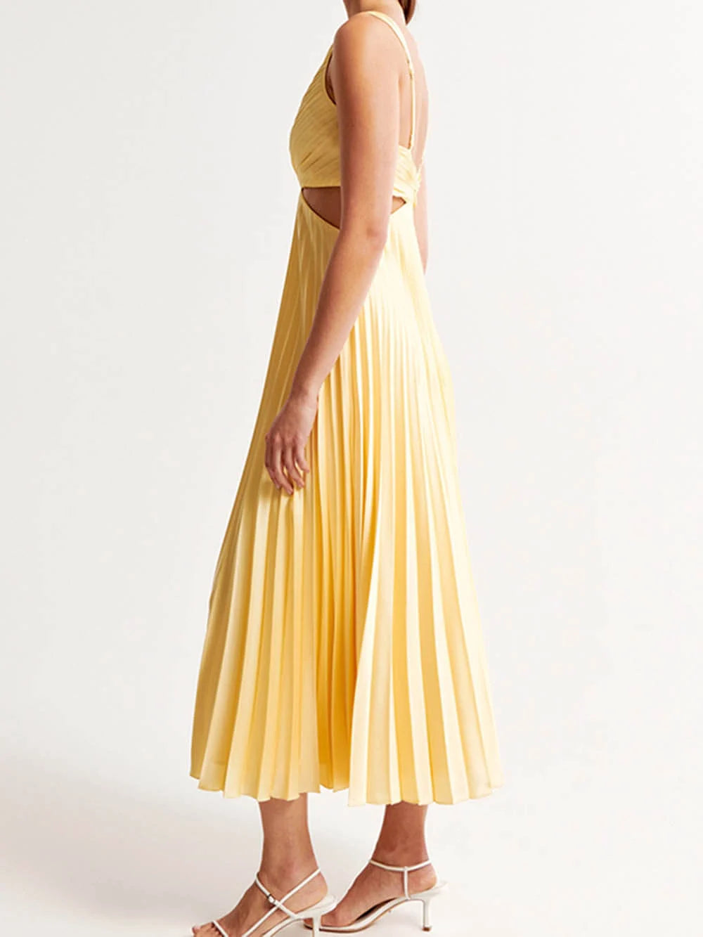 Liorane | Robe Midi Plissée Femme Décolleté Profond et Taille Découpée Élégante