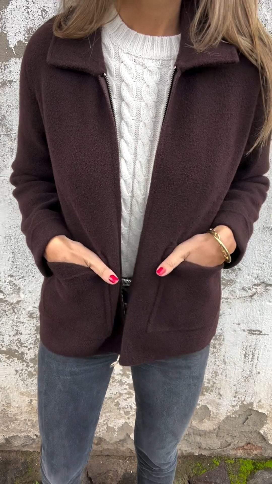 Basilea | Cardigan Épais Femme Col Revers avec Poches Latérales, Élégance et Confort