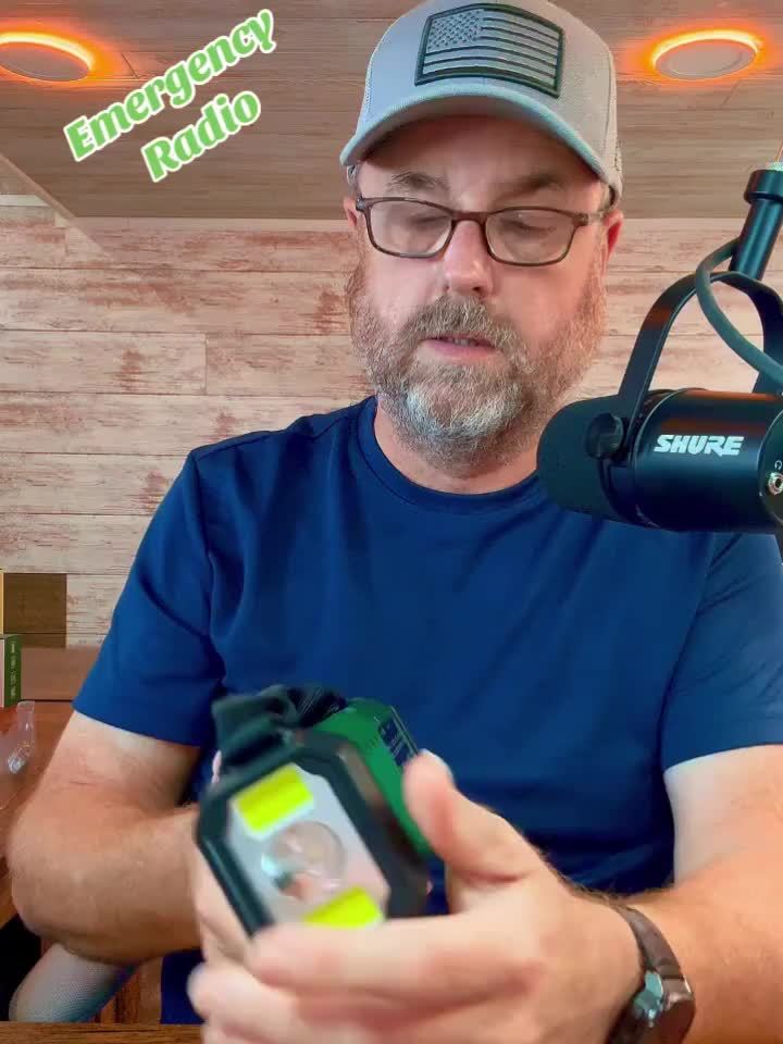 StormMate X10™ | Multifunktionales Notfallradio mit Solar, Handkurbel und 10.000-mAh-Akku