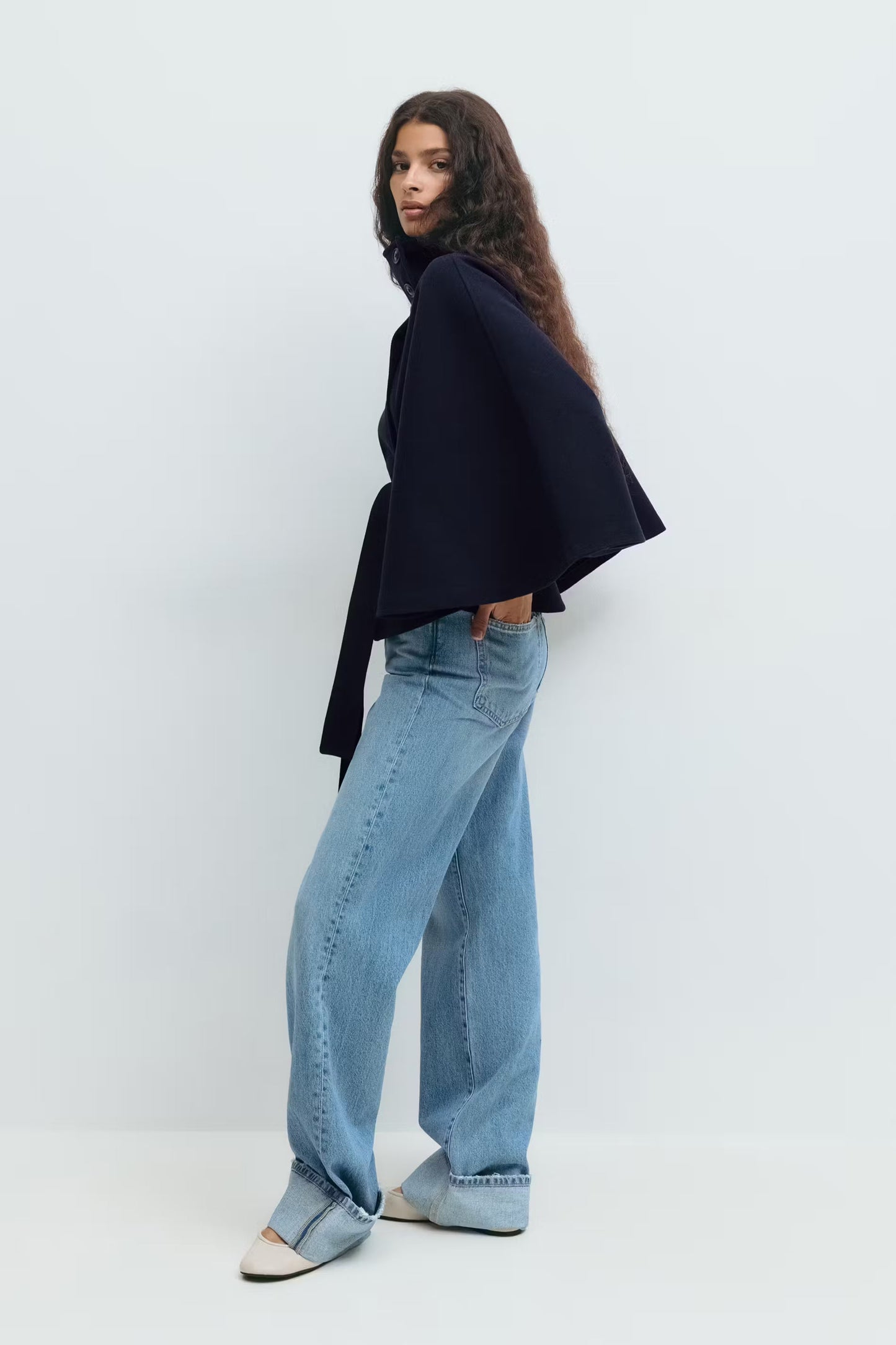 Veste Femme Ceinturée | Coupe Large et Élégance Moderne