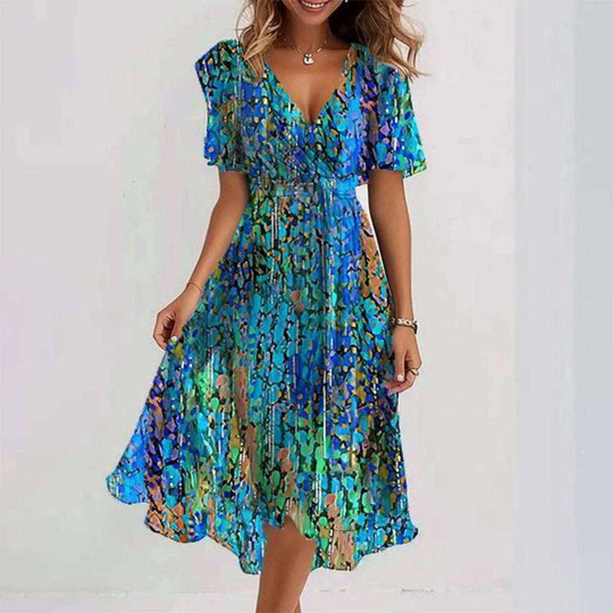 Eméline | Robe Midi Fleurie Femme en Chiffon, Col V Plongeant et Taille Cintrée