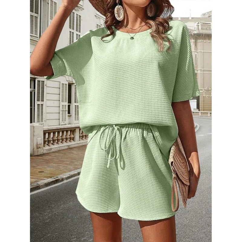 Esmée | Ensemble Estival Femme – T-shirt à Col Rond & Short Taille Élastique à Cordon
