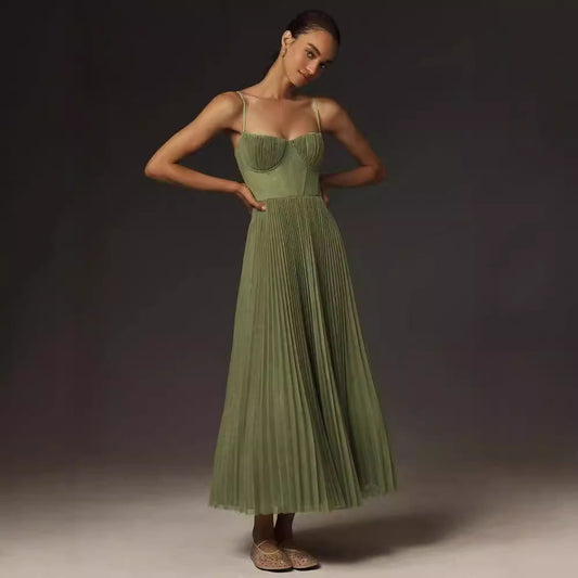 Emirette | Robe Maxi Plissée Vert Élegante à Bretelles Fines
