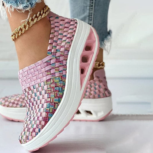 Thaïs | Baskets Orthopédiques Femme à Enfilage Facile avec Semelle Plateforme Inclinée et Tissu Tressé Multicolore