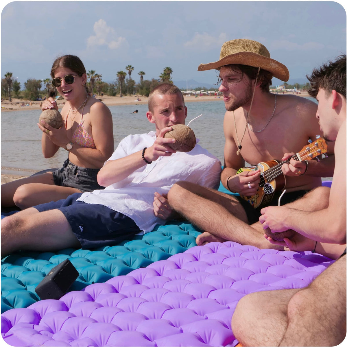 CampCloud™ | Aufblasbare Campingmatratze mit integrierter Pumpe und Kissen