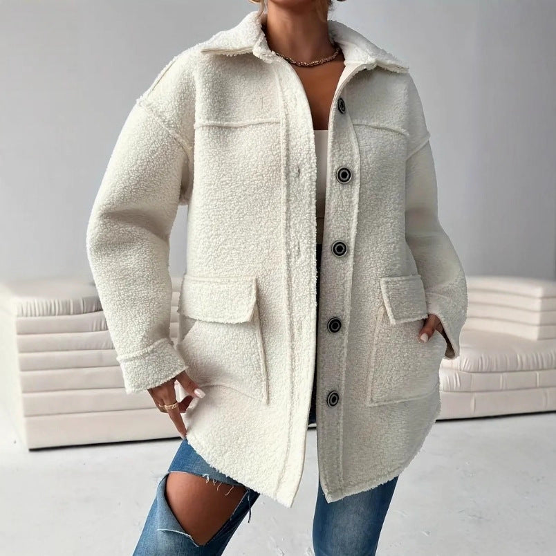 Féline | Manteau Femme Oversize en Teddy Fleece, Blanc Doux, Boutonné, Poches Plaquées