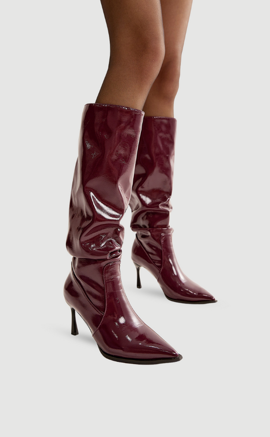 Vignette | Bottes Femme Bordeaux Brillantes à Talons Hauts, Bout Pointu et Coupe Genou