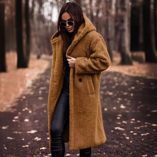 Carmeline | Manteau long femme en peluche avec capuche, confortable et chaud