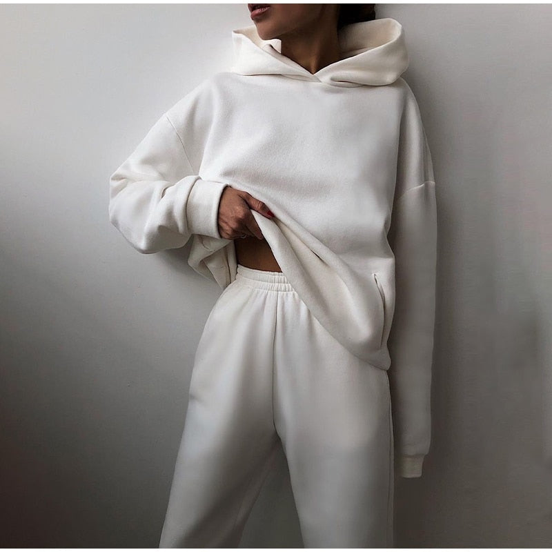 Carine | Ensemble Jogging Femme Loose Fit avec Sweat à Capuche et Pantalon Assorti