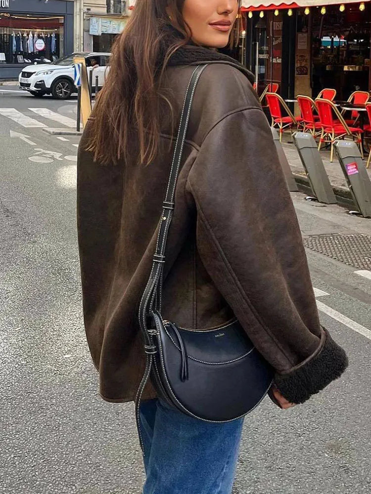 Serena | Veste Femme Oversize Marron à Large Col Revers, Boutonnée et Doublée Polaire