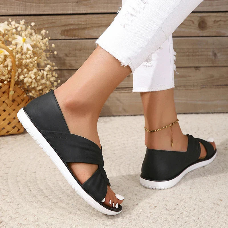 Ombeline | Sandales Orthopédiques Ouvertes à Bout avec Brides Croisées et Semelle Plate pour Femme