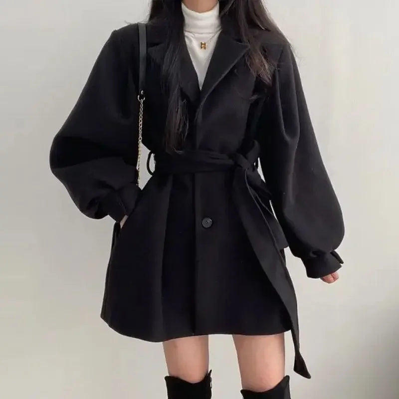 Stéphanie | Trench Coat Femme Élégant Ceinturé à Manches Bouffantes avec Boutons