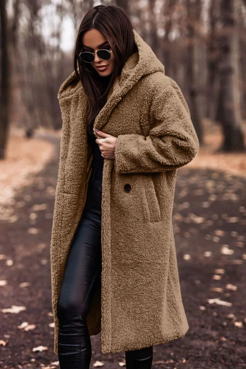 Carmeline | Manteau long femme en peluche avec capuche, confortable et chaud