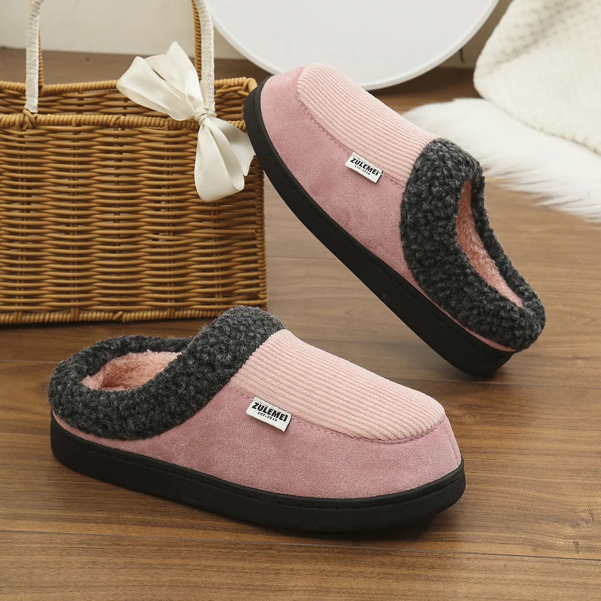 Bridgerton | Chaussons Unisexes Intérieur à Mémoire de Forme, Doublure Douce & Semelle Antidérapante