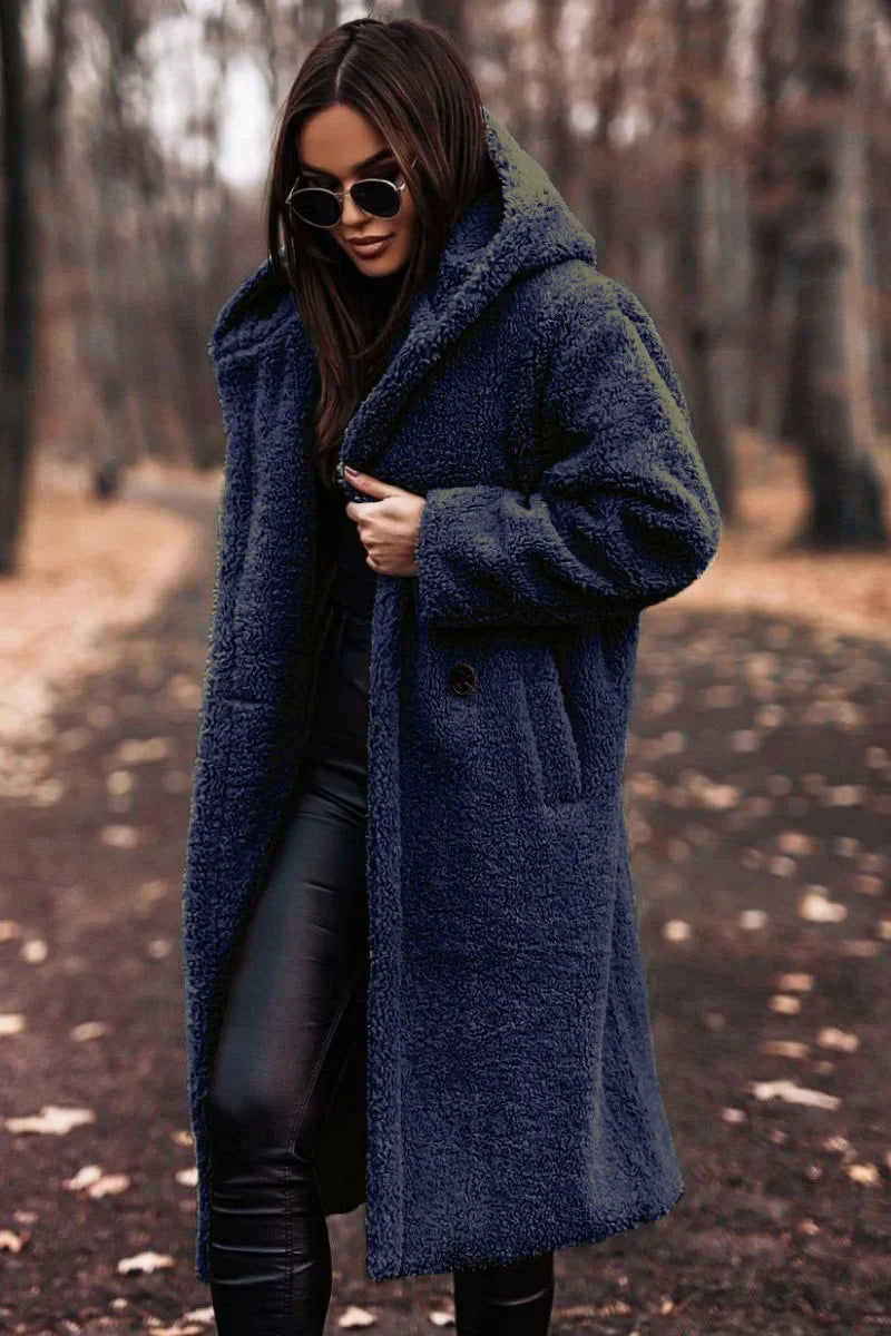 Carmeline | Manteau long femme en peluche avec capuche, confortable et chaud