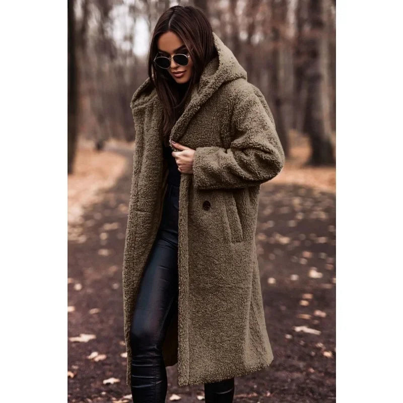 Carmeline | Manteau long femme en peluche avec capuche, confortable et chaud