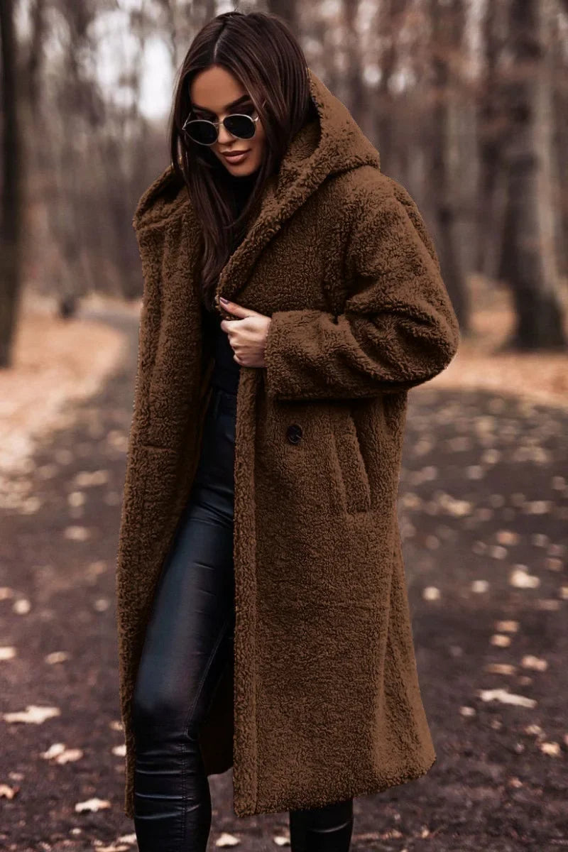 Carmeline | Manteau long femme en peluche avec capuche, confortable et chaud