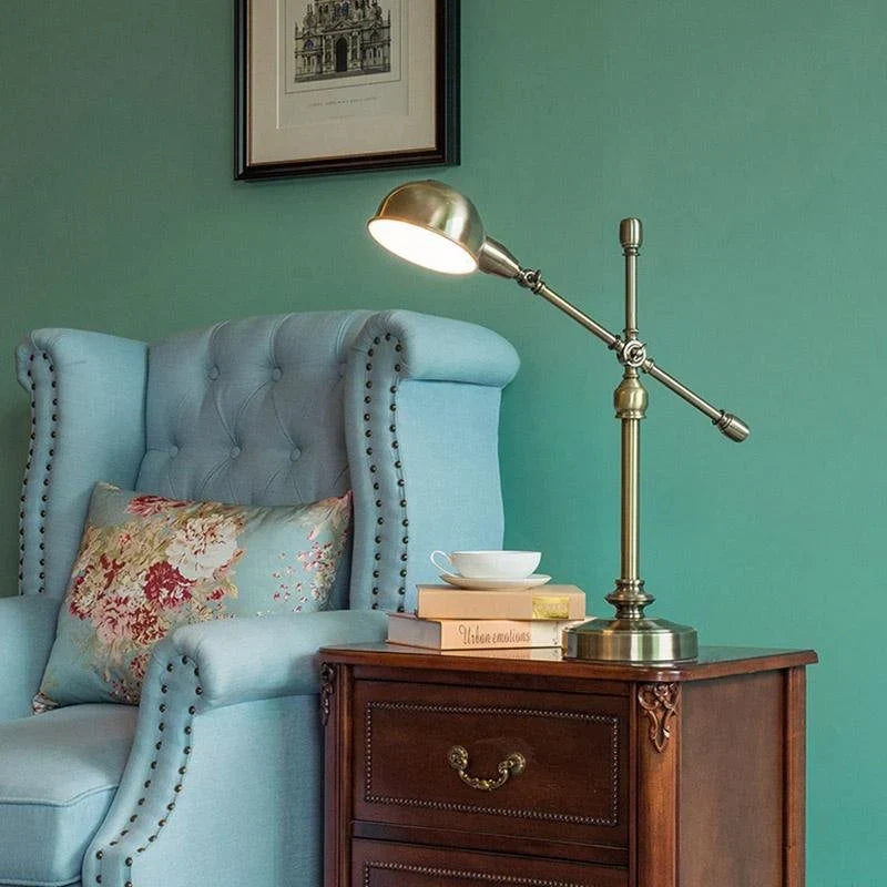 CopperGlow™ | Mid-Century-Schreibtischlampe aus Metall mit verstellbarem Licht