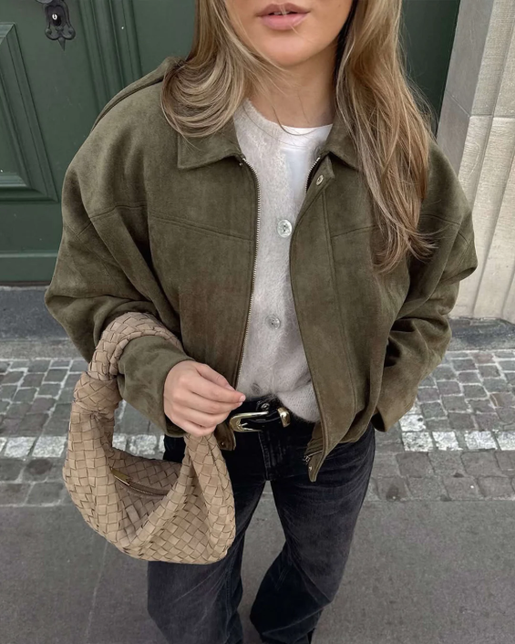 Velour Chic | Veste Oversize Femme en Velours pour Look Minimaliste Automnal