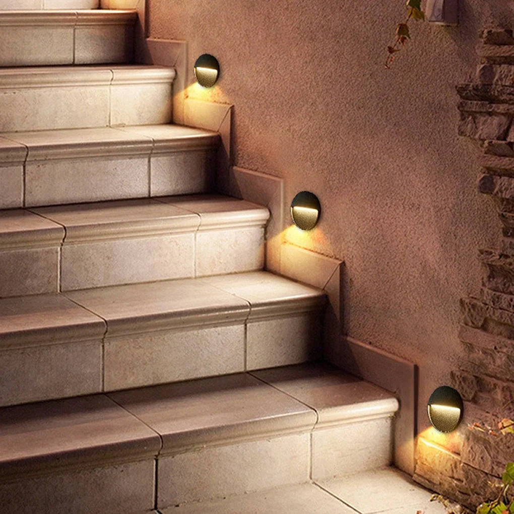 StairGlow™ | Runde LED-Treppenleuchte aus Aluminium mit warmweißem Licht