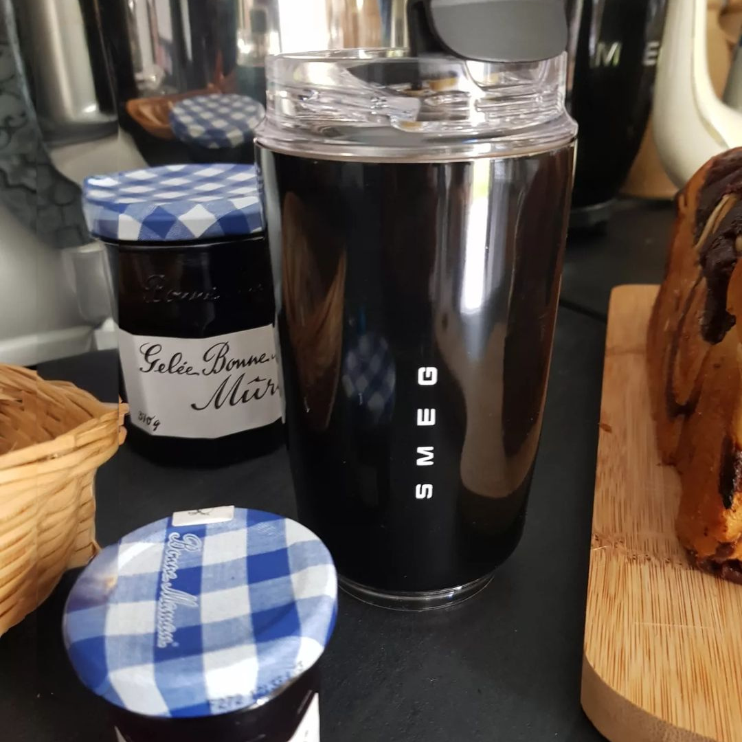 ThermoLuxe™ | Edelstahl-Thermobecher mit 320 ml Fassungsvermögen