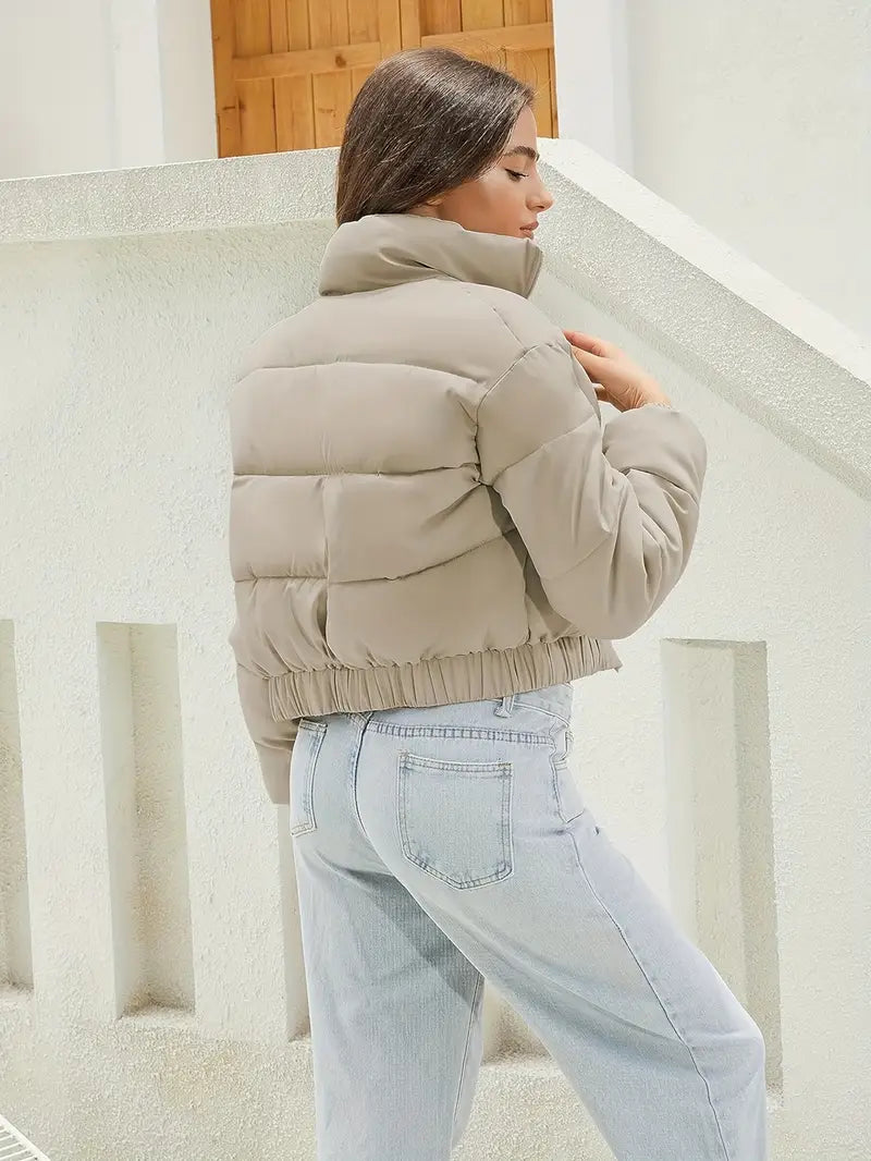 Noëlla | Veste Bomber Doudoune Femme Courte Beige avec Fermeture Éclair et Ourlet Élastique