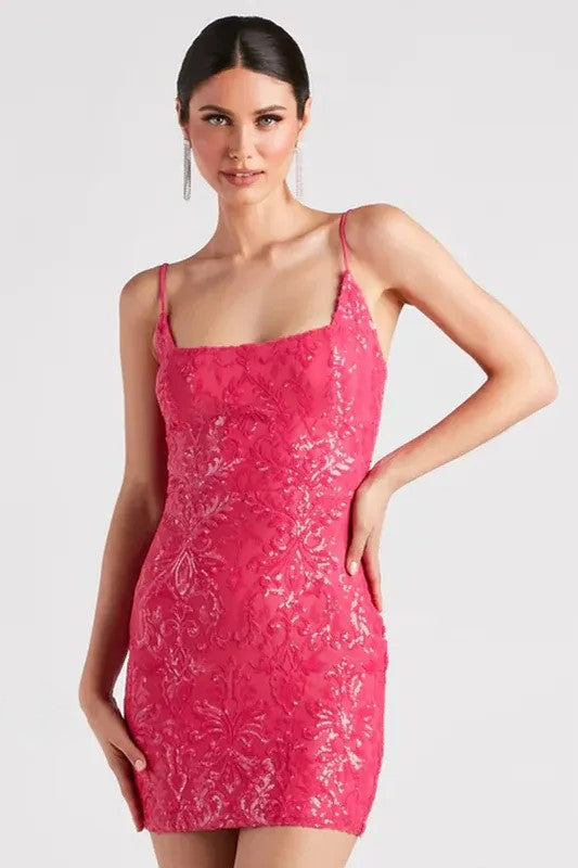 Robe Mini Soirée | Glamour Étincelant & Coupe Ajustée