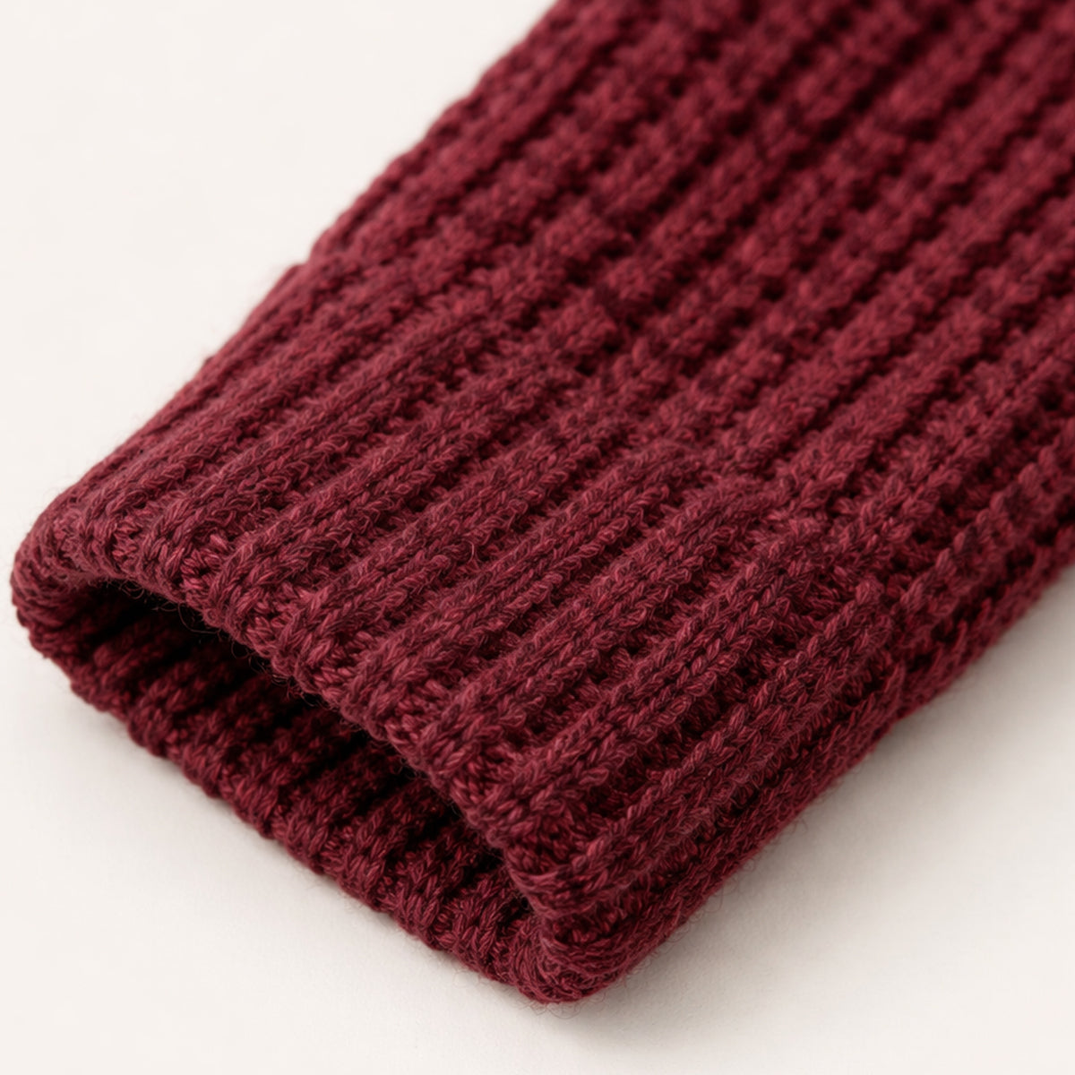 Cardigan Homme Structuré avec Revers – Style, Confort et Polyvalence