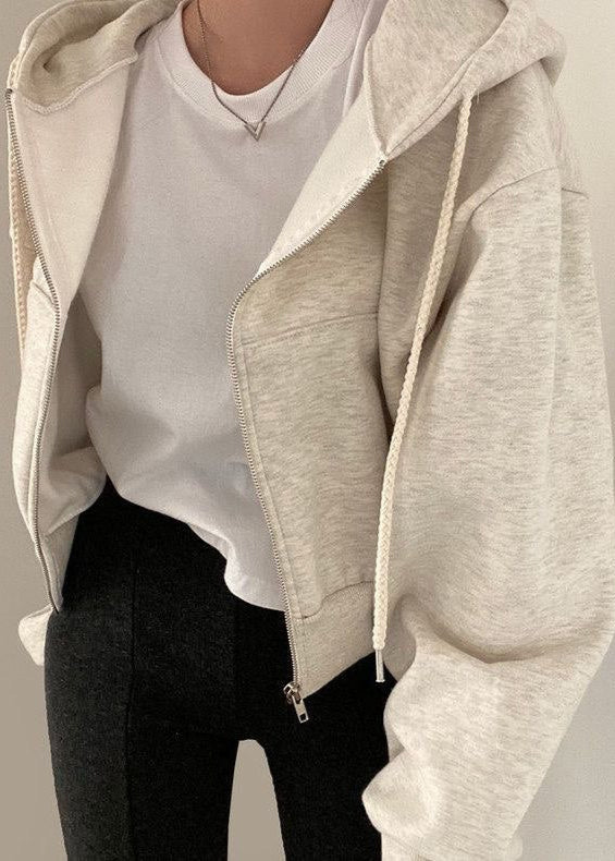 Veste à capuche raccourcie pour femme avec fermeture à glissière – Sportive, Confortable & Stylée