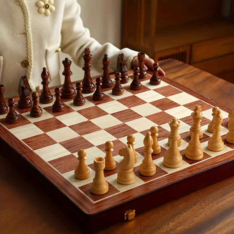 WoodenMate™ | Faltbares Holzschachspiel mit handgefertigten Figuren